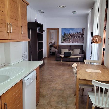 Living Valencia Apartments - Merced Екстер'єр фото
