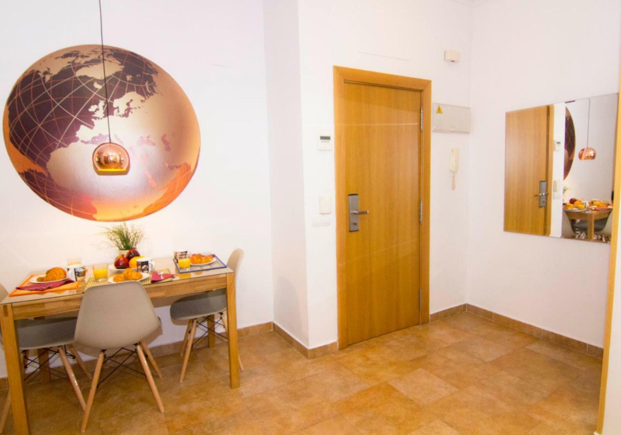 Living Valencia Apartments - Merced Екстер'єр фото