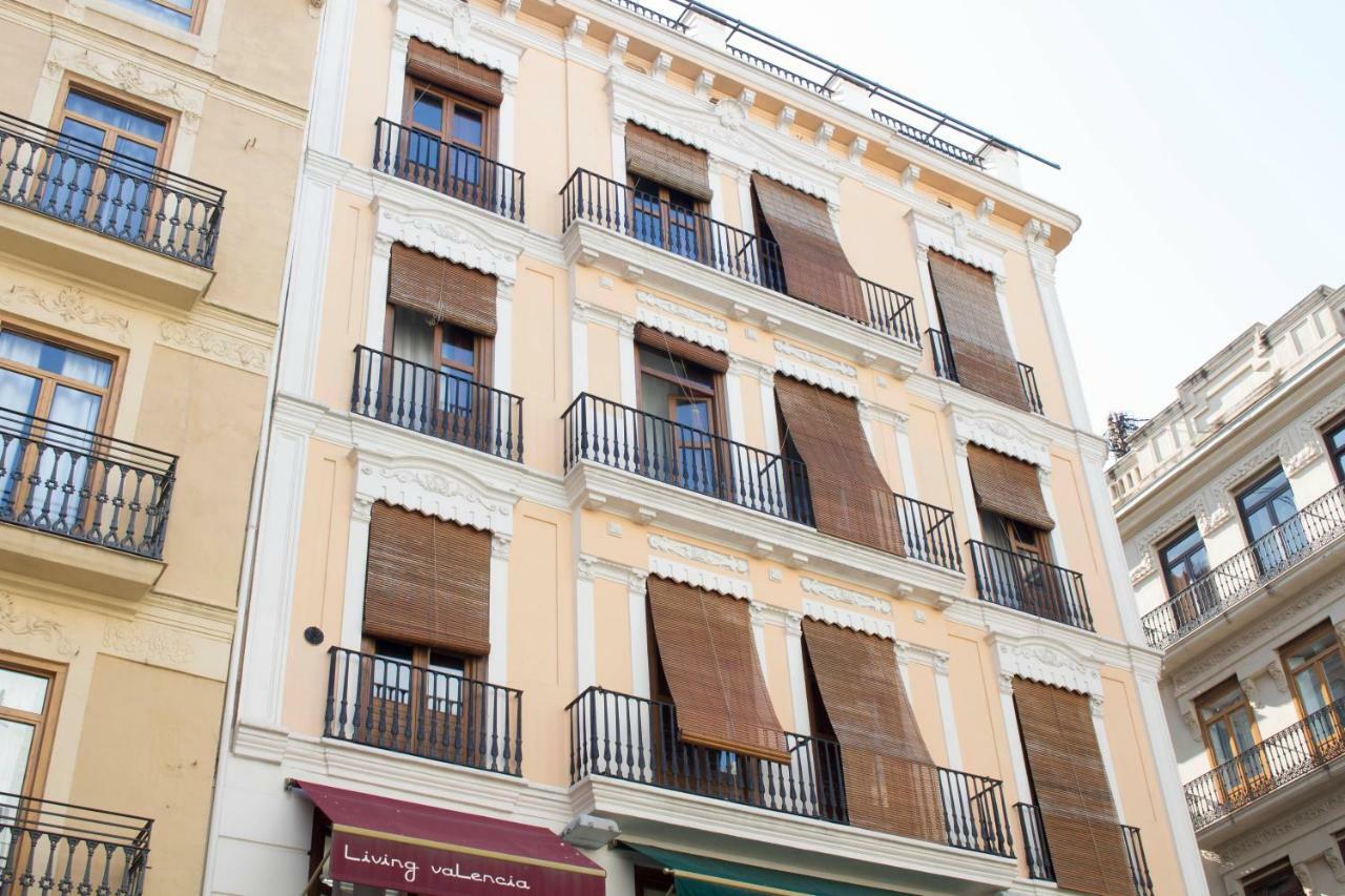 Living Valencia Apartments - Merced Екстер'єр фото